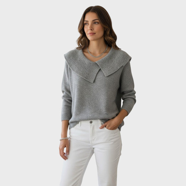 Barbora | Elegant Knitted Sweater with a Distinctive Collar