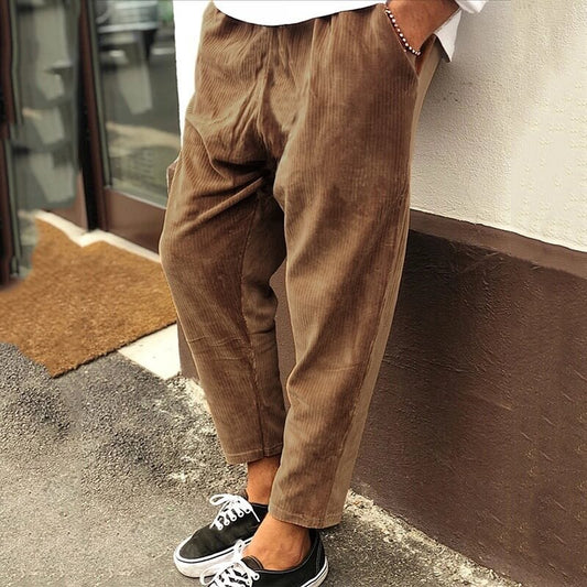 Manu - the stylish and unique trousers made of corduroy